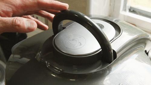 炒菜机智商税,炒菜机器人切菜器