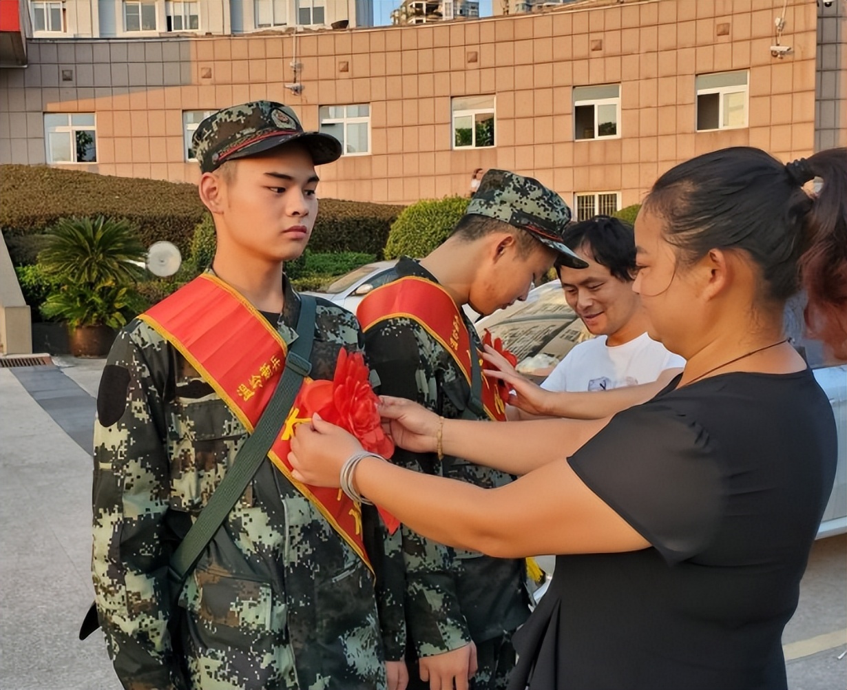 什么条件大学生当兵能免试研究生,本科生毕业当兵考研优惠政策