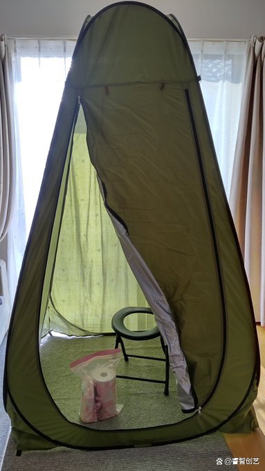 大人可以用的便携式马桶,大小纸巾都可以放美观又实用