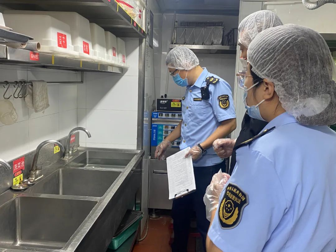 海底捞辣火锅,海底捞辣卤火锅