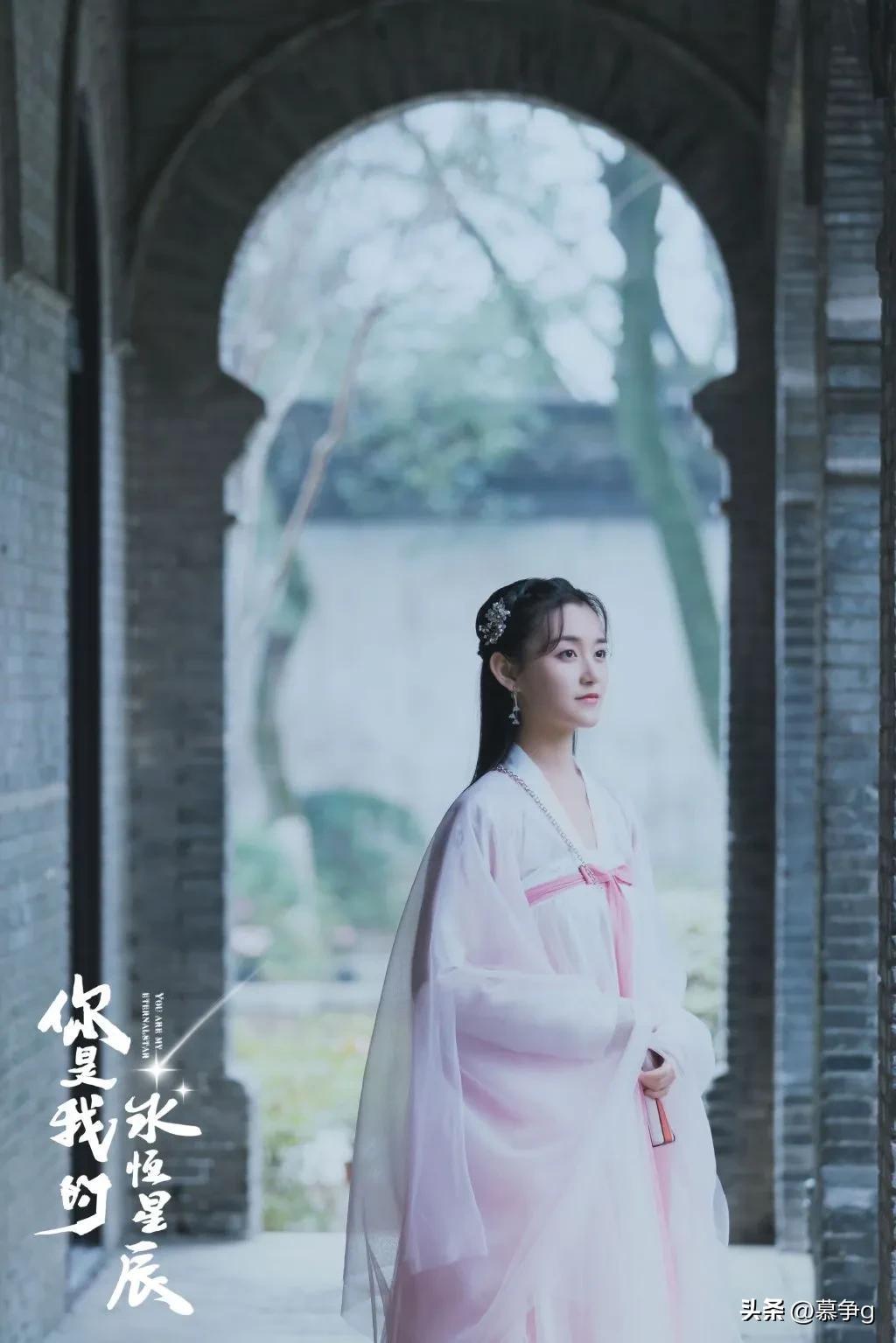 天呐,好美的女鹅,快递本子