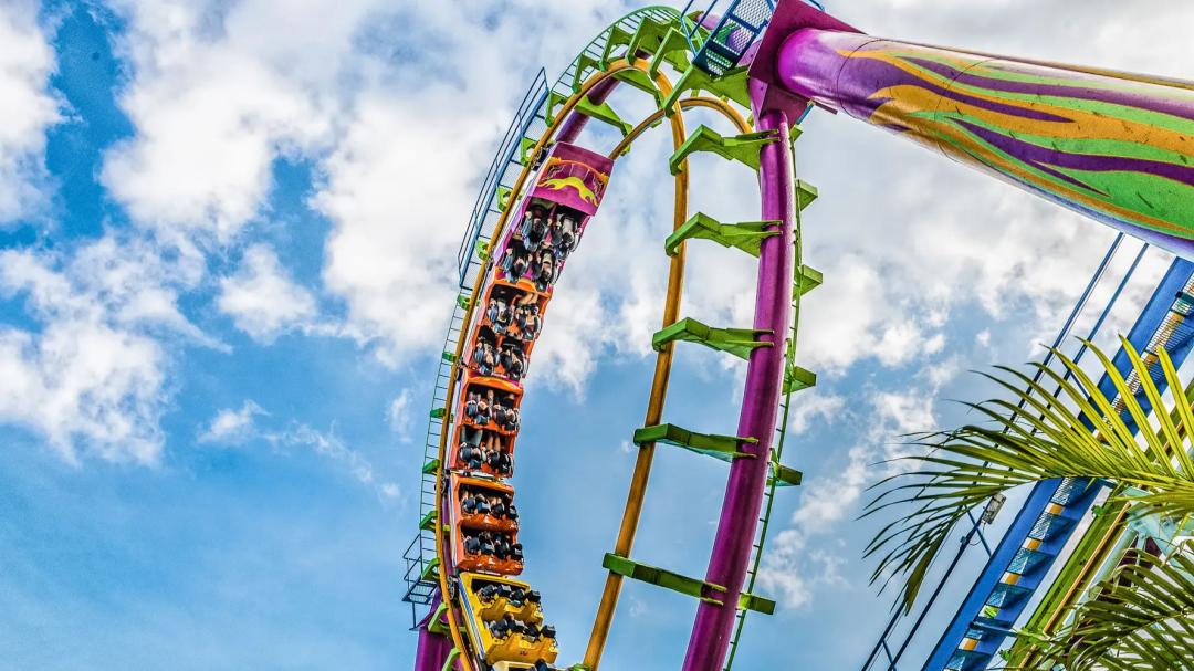 欧弗教育学子这样玩high！美国游乐园到底多好玩？