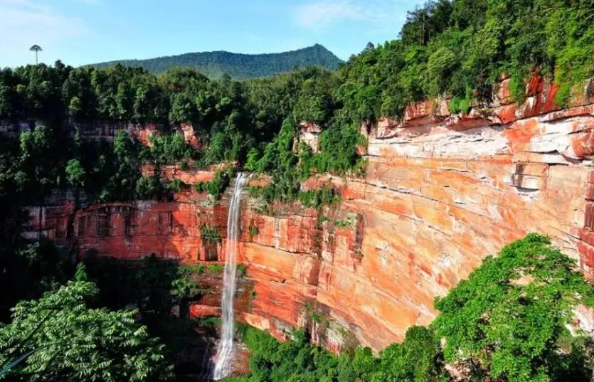 贵州一个风景优美乡村,贵州有哪些风景好看的县城