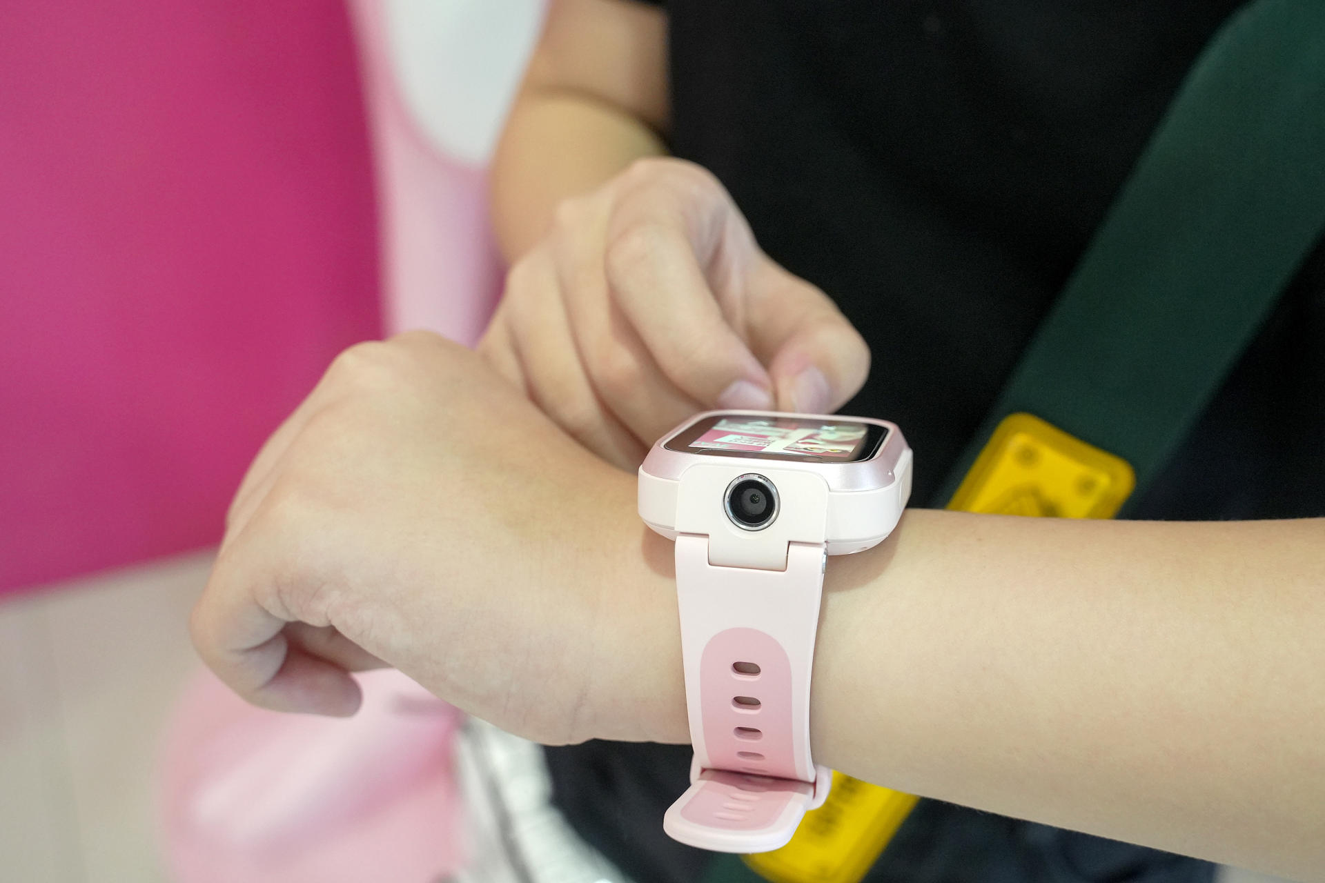 米兔儿童学习手表6x官方标配功能,小米米兔的儿童手表功能使用介绍