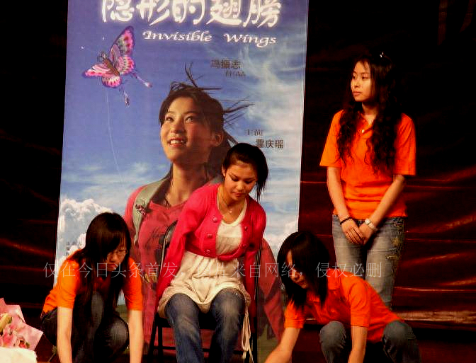 无臂女雷庆瑶分手视频,无臂女孩雷庆瑶现在怎么样