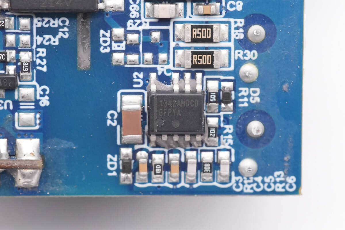 魅族pandaer无线充测评,魅族pandaer充电宝拆解