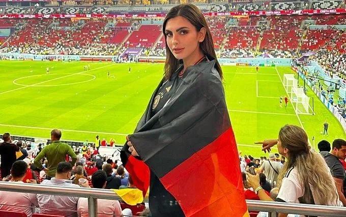 世界杯惊艳女球迷大赏,世界杯女球迷惊艳全场