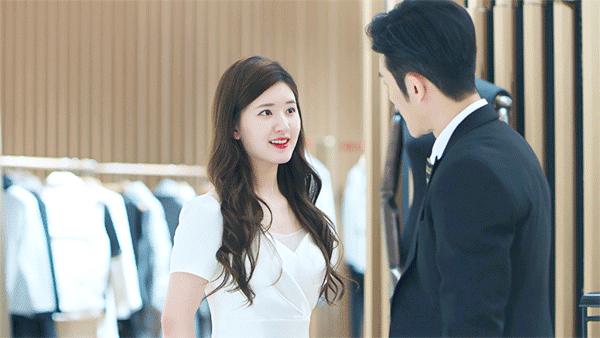 杨紫白鹿礼服图片,杨紫关晓彤刘亦菲程潇白鹿祝绪丹