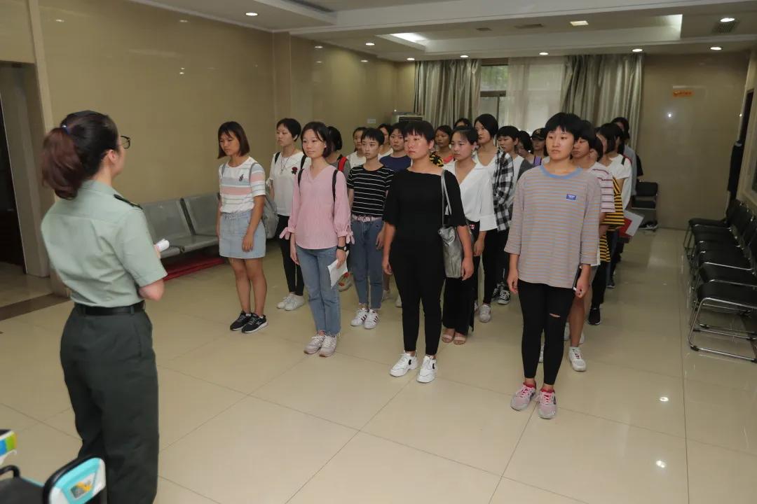 贺州应征女兵初选,征兵女兵初选难吗