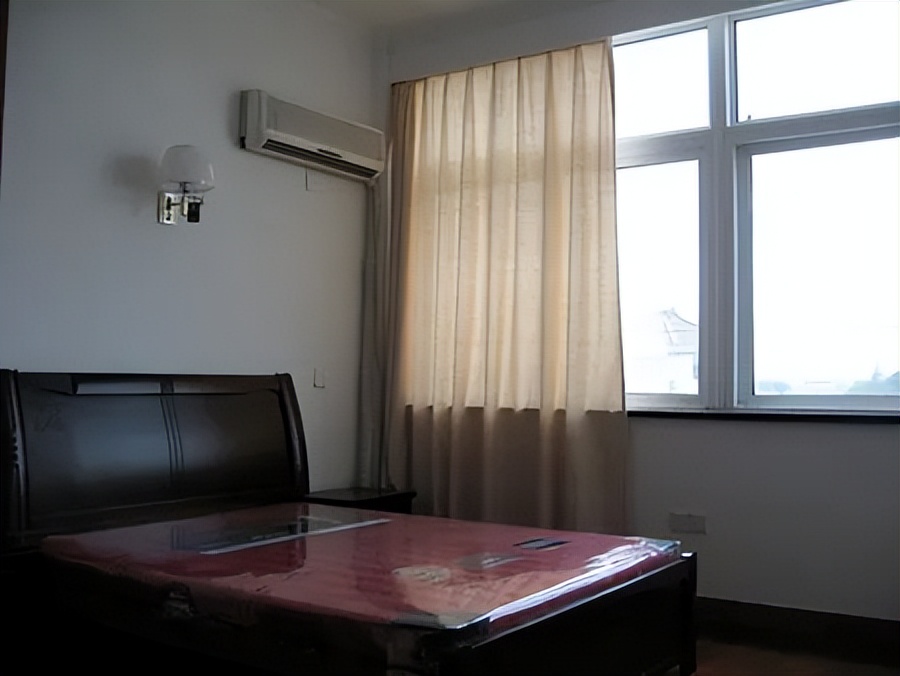 他月入3000，养活一家人，却不辞职