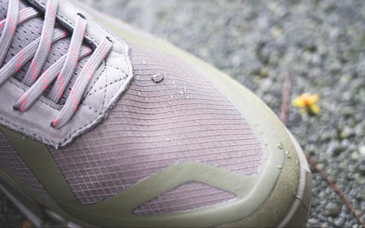 ecco爱步户外防水登山鞋,ecco爱步鞋子适合徒步么