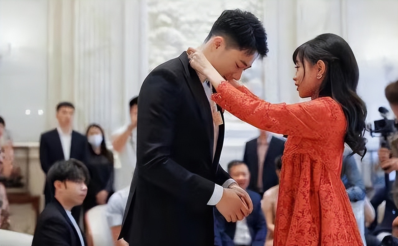 七匹狼和特步联姻,七匹狼与特步家族联姻图片