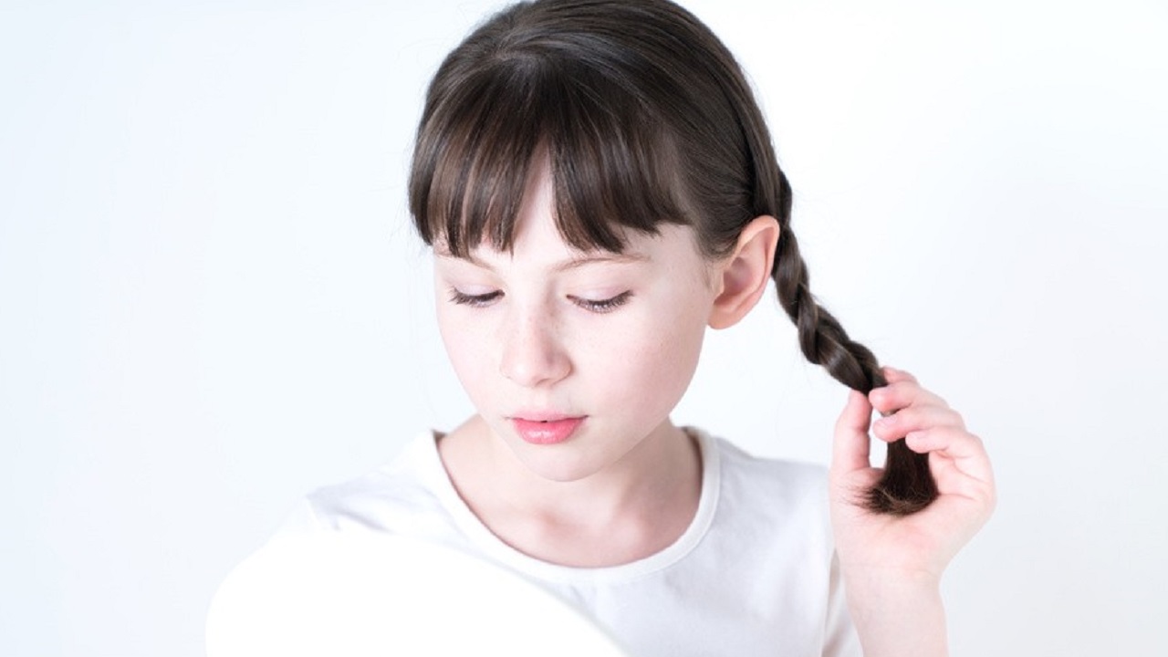 为什么女孩子容易“性早熟”，这3点是重要原因，家长要留心