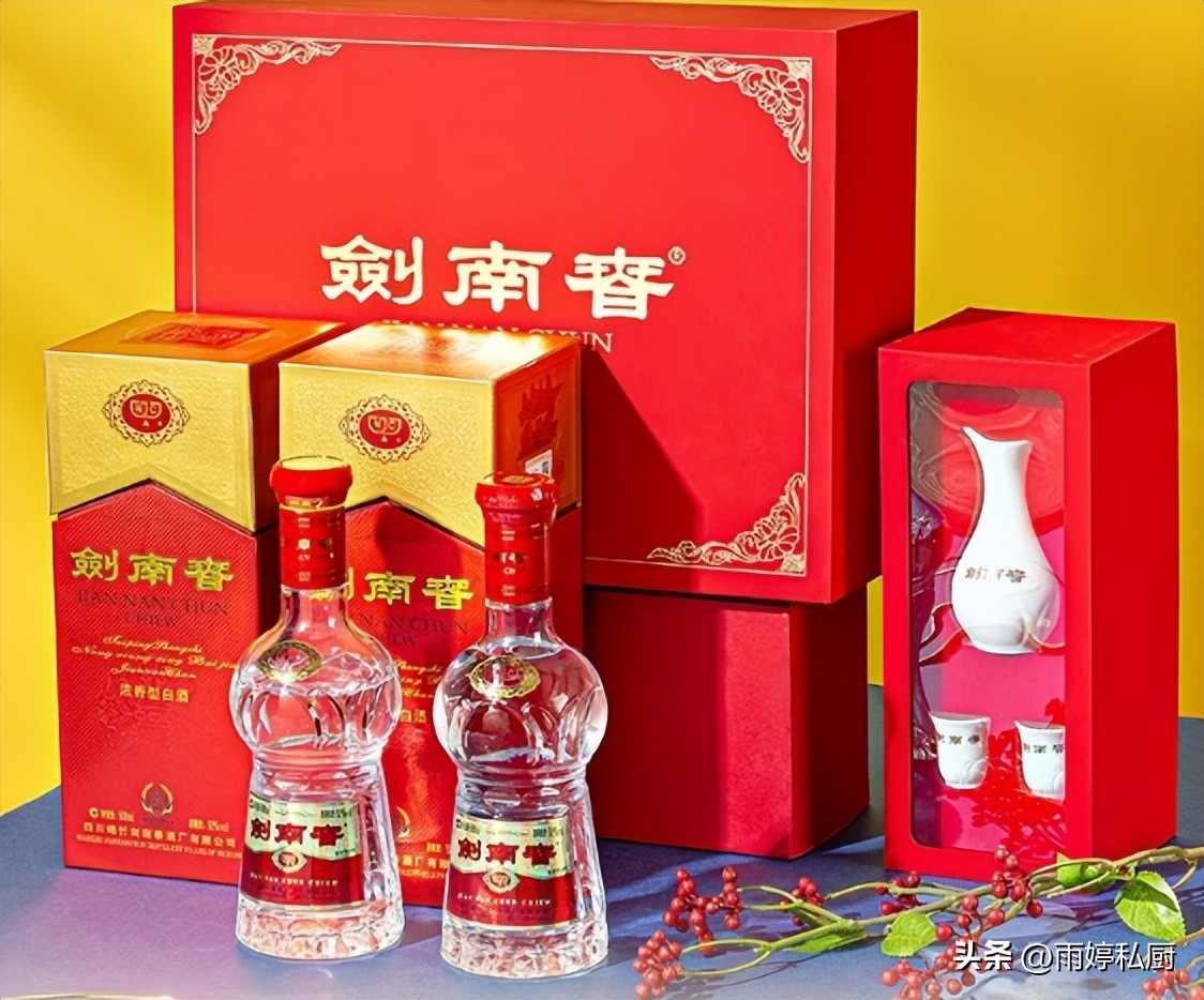 中秋白酒推荐200到300,中秋送酒200多一箱推荐