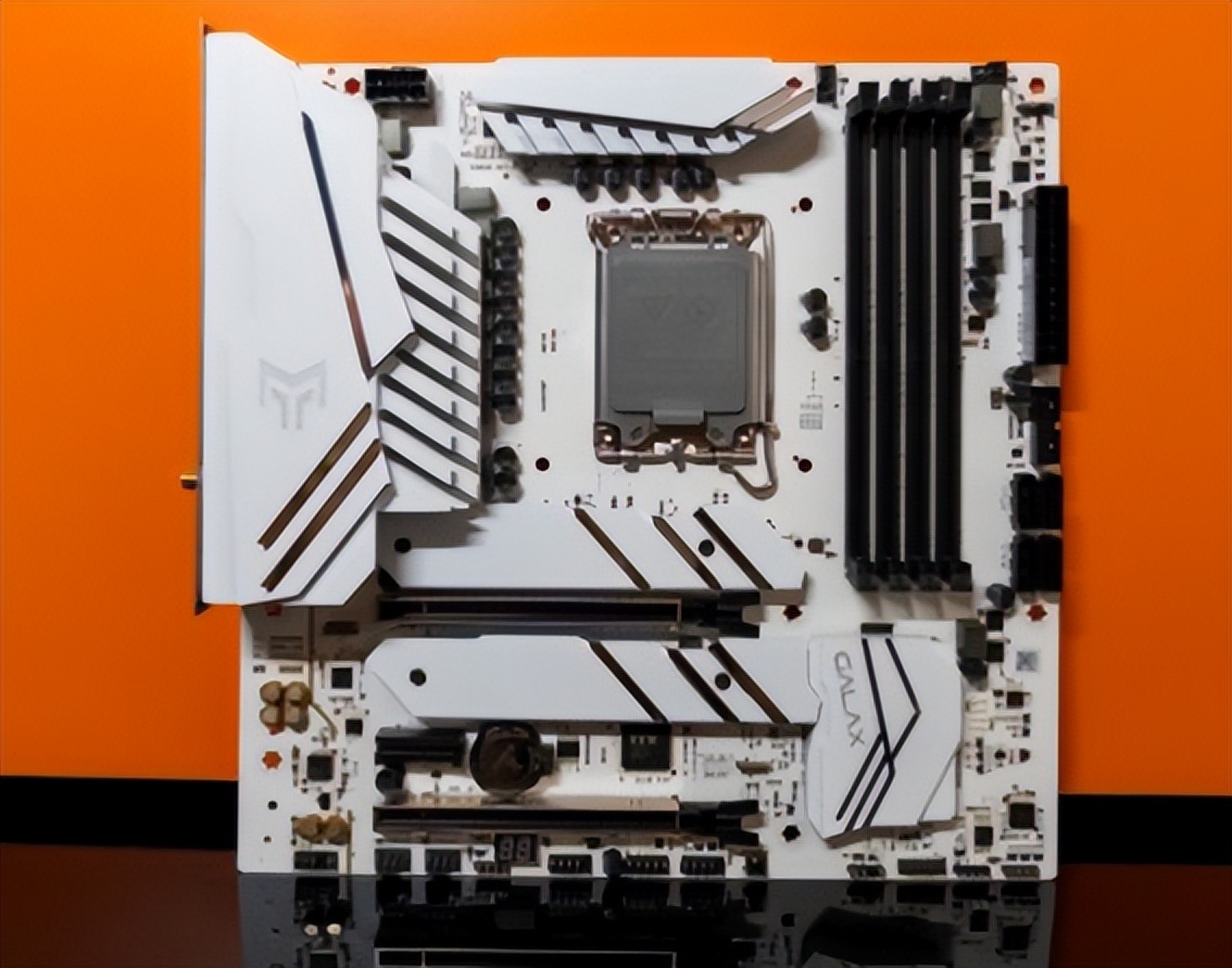 影驰b760金属大师配什么显卡,影驰金属大师b760可以超频吗