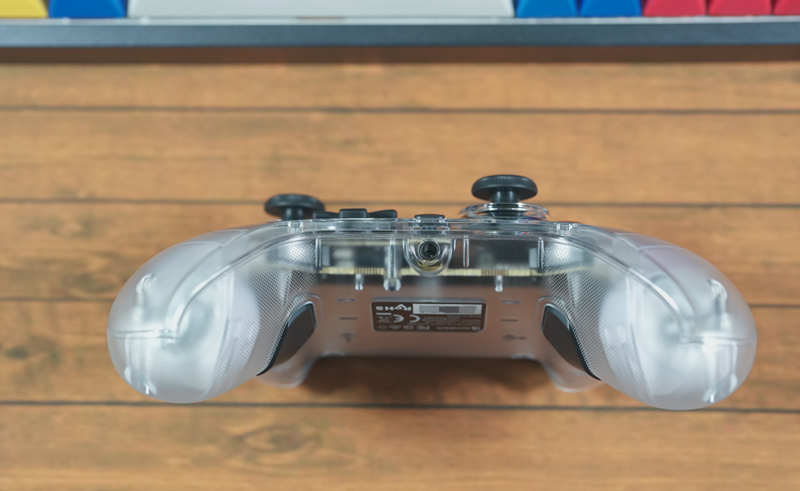 小鸡t4k手柄测评,带rgb的游戏手柄