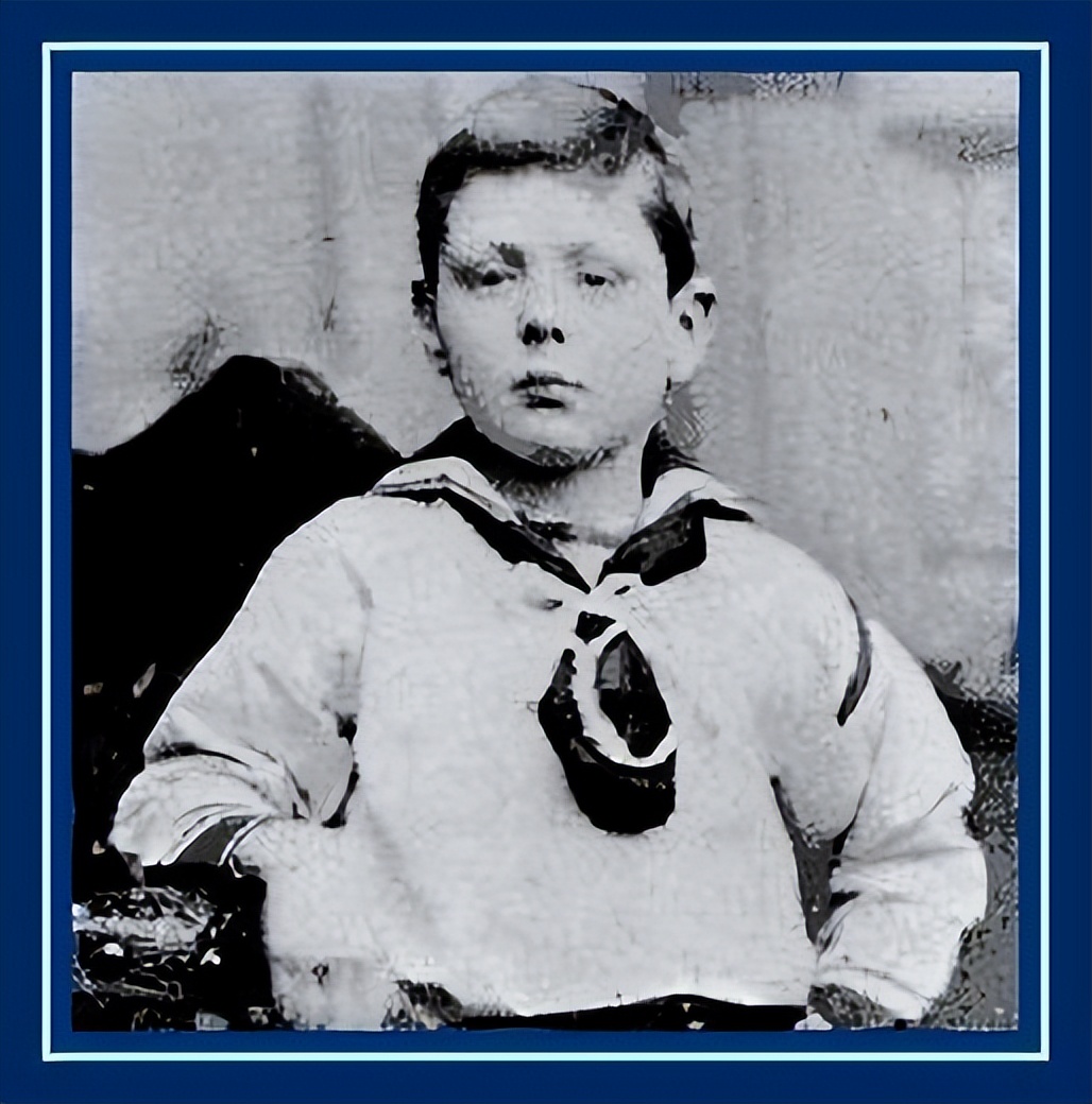 贝卢斯科尼的传奇人生,贝卢斯科尼飞机撩妹段子