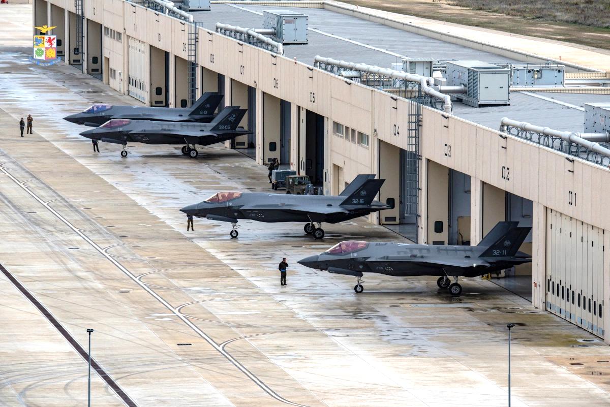 娉板浗浠庣編鍥借喘涔癴35,娉板浗鍐冲畾璐拱f35