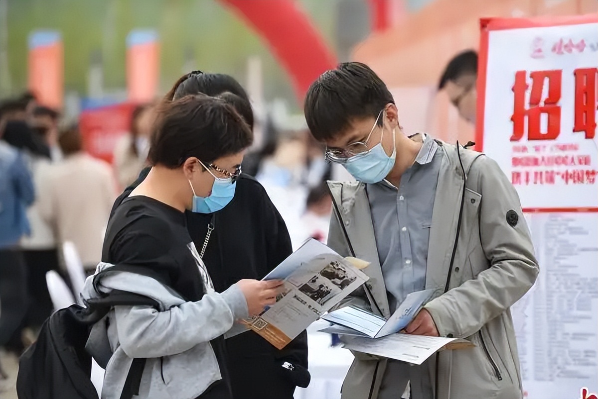 95后辞职创业当老板,95后的大学生辞职创业