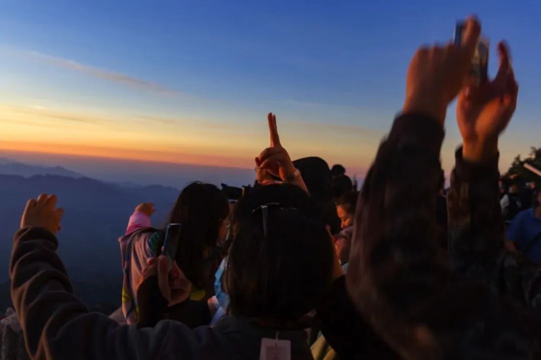晨游尧山，精彩继续，福利延续