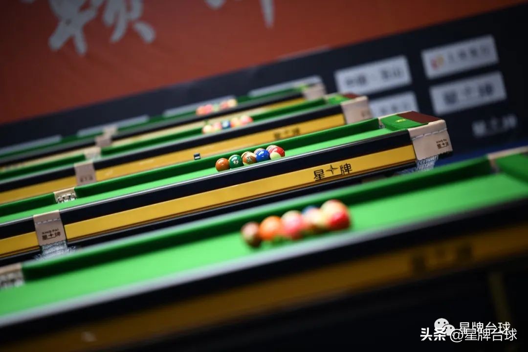 中式台球球杆天花板,中式台球桌是不是比较难进球