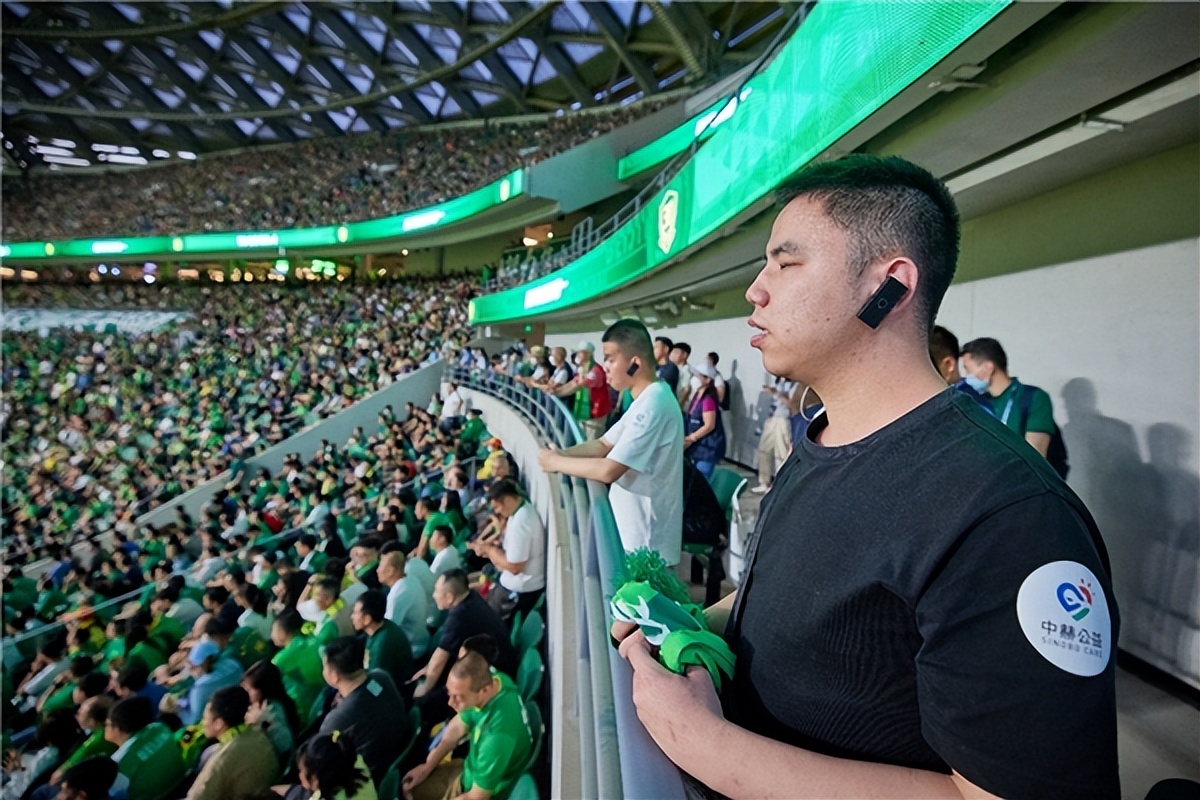 中赫集团足球队,中赫公益