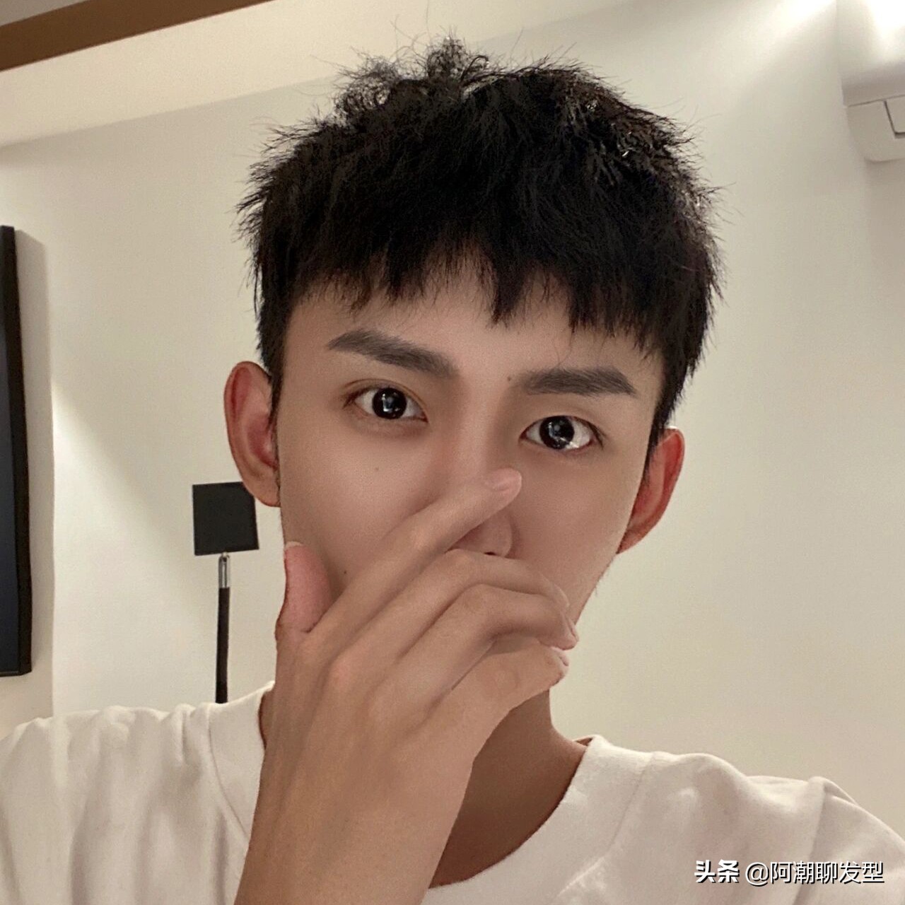 适合男生秋天剪的发型,男生春节剪这20款发型帅到爆