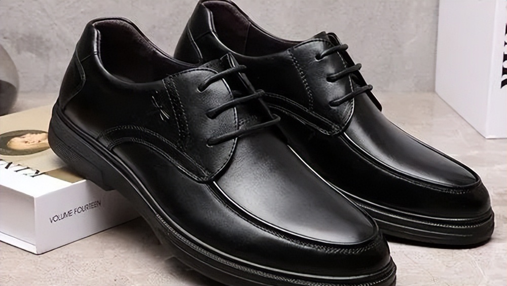 为什么皮鞋不臭脚,为什么皮鞋内里采用猪皮的多