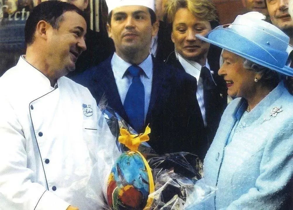 被伊丽莎白二世翻牌！巴黎最古老的面包店！