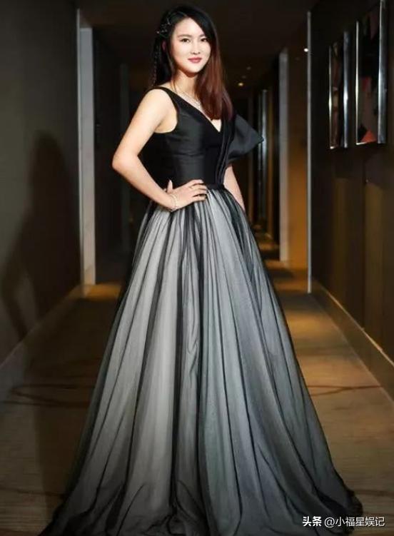 跳水女皇退役,刚宣布退役的跳水女运动员