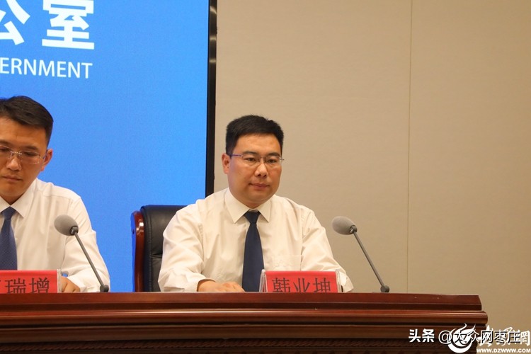 数据赋能助力无证明城市建设！山亭全面推进“免证办事”和“一码通行”