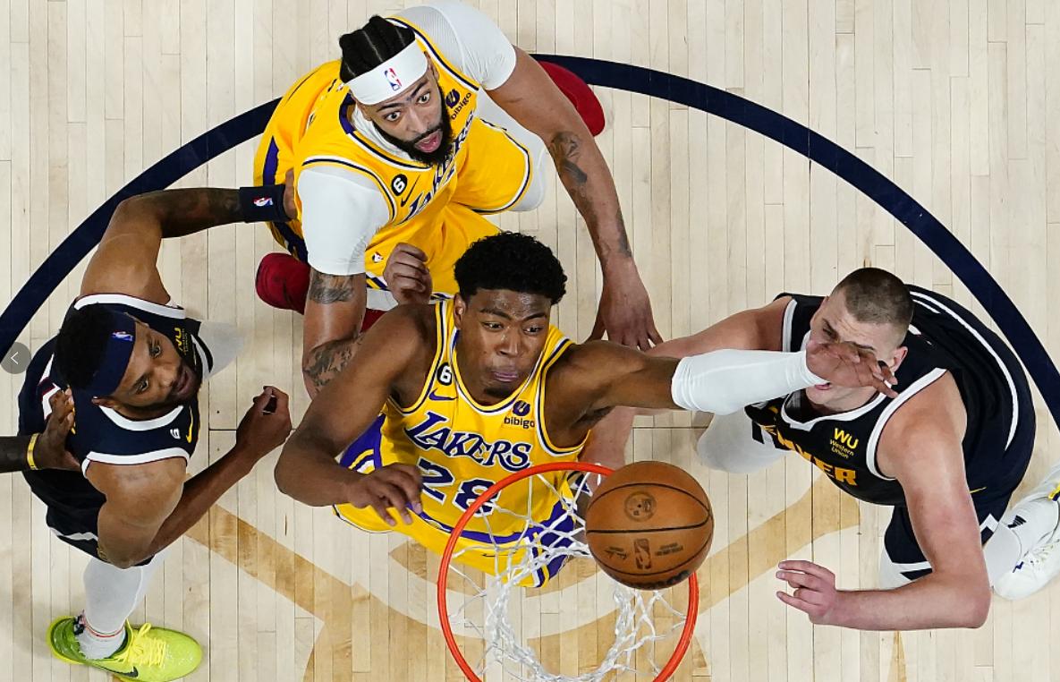 约基奇一战创四大纪录,约基奇15分大逆转