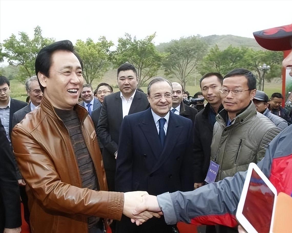 马斯克能还上许家印所欠的钱吗,马斯克当全球首富后屡遭逼捐