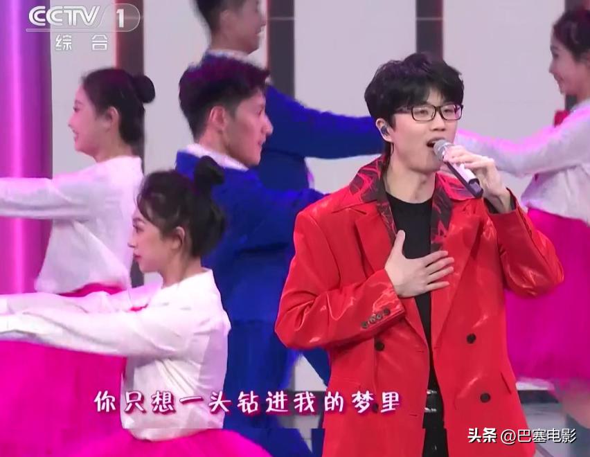 兔年春晚撒贝宁节目,春晚撒贝宁高跟鞋