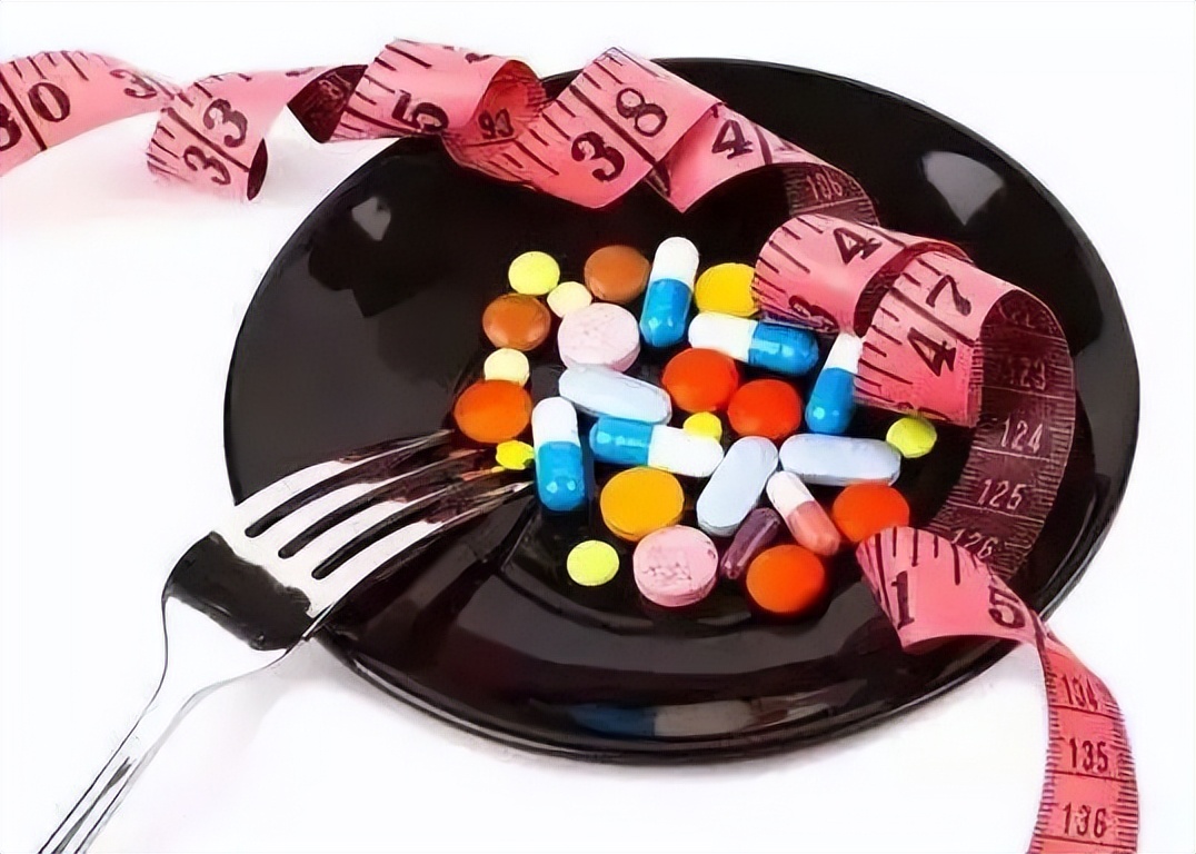 郭美美被判什么罪,郭美美第一次犯罪犯了什么罪