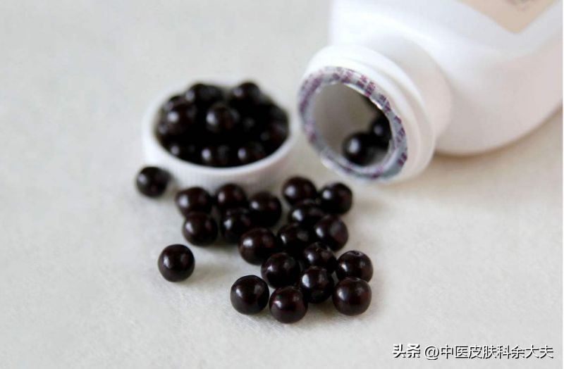 脱发是气血不好的表现吗,脱发说是内分泌失调什么意思