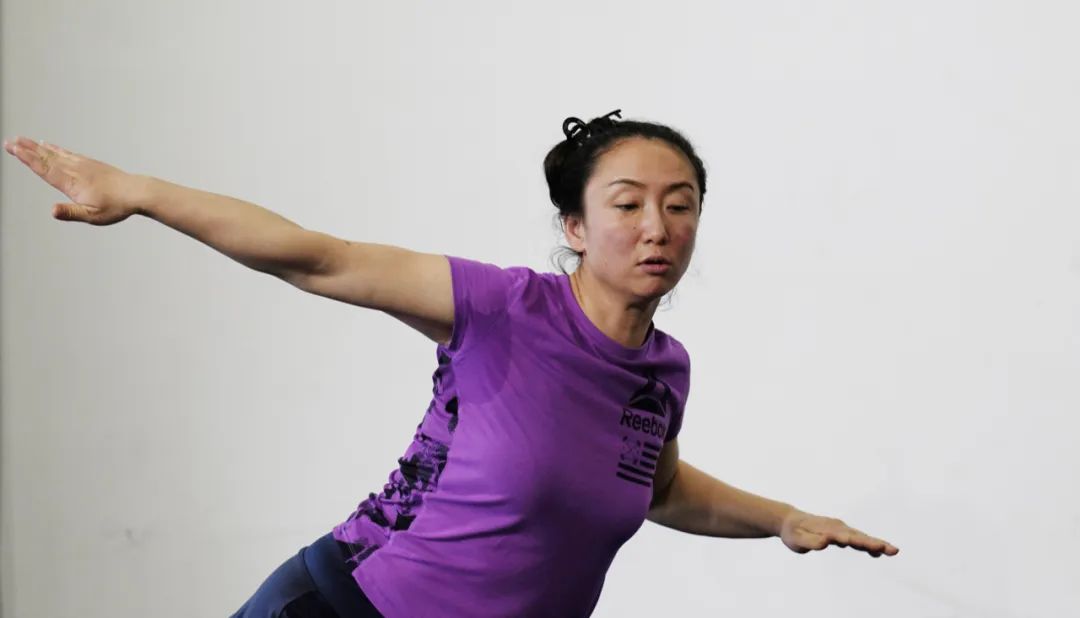 我和我的非洲丈夫，在村里教跳舞