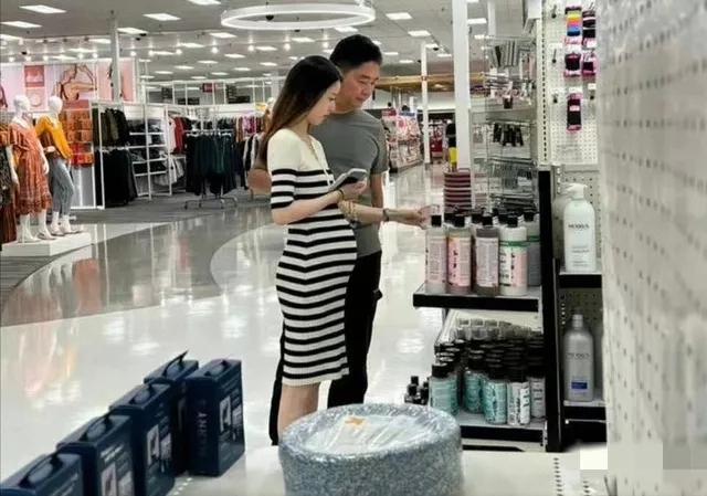 章泽天刘强东家庭,章泽天刘强东女人智慧