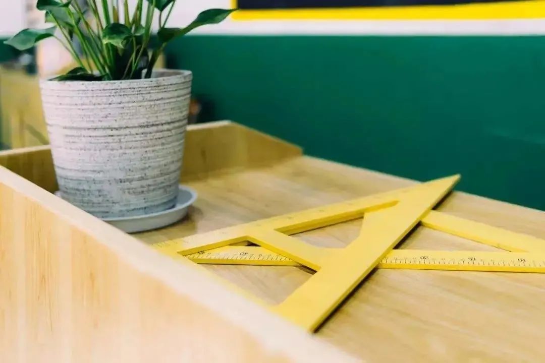 收到教务主任的稿子，我退了回去，并且