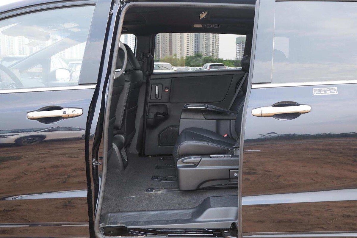 比广汽传祺m8霸气的奥德赛,奥德赛别克gl8传祺m8哪个更值得买