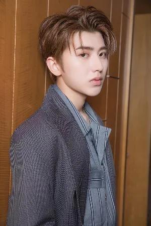 人民日报：一亿转发量，你们也真敢刷！