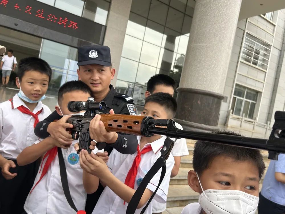 我想这样过六一,我也想拥有这样的爱情