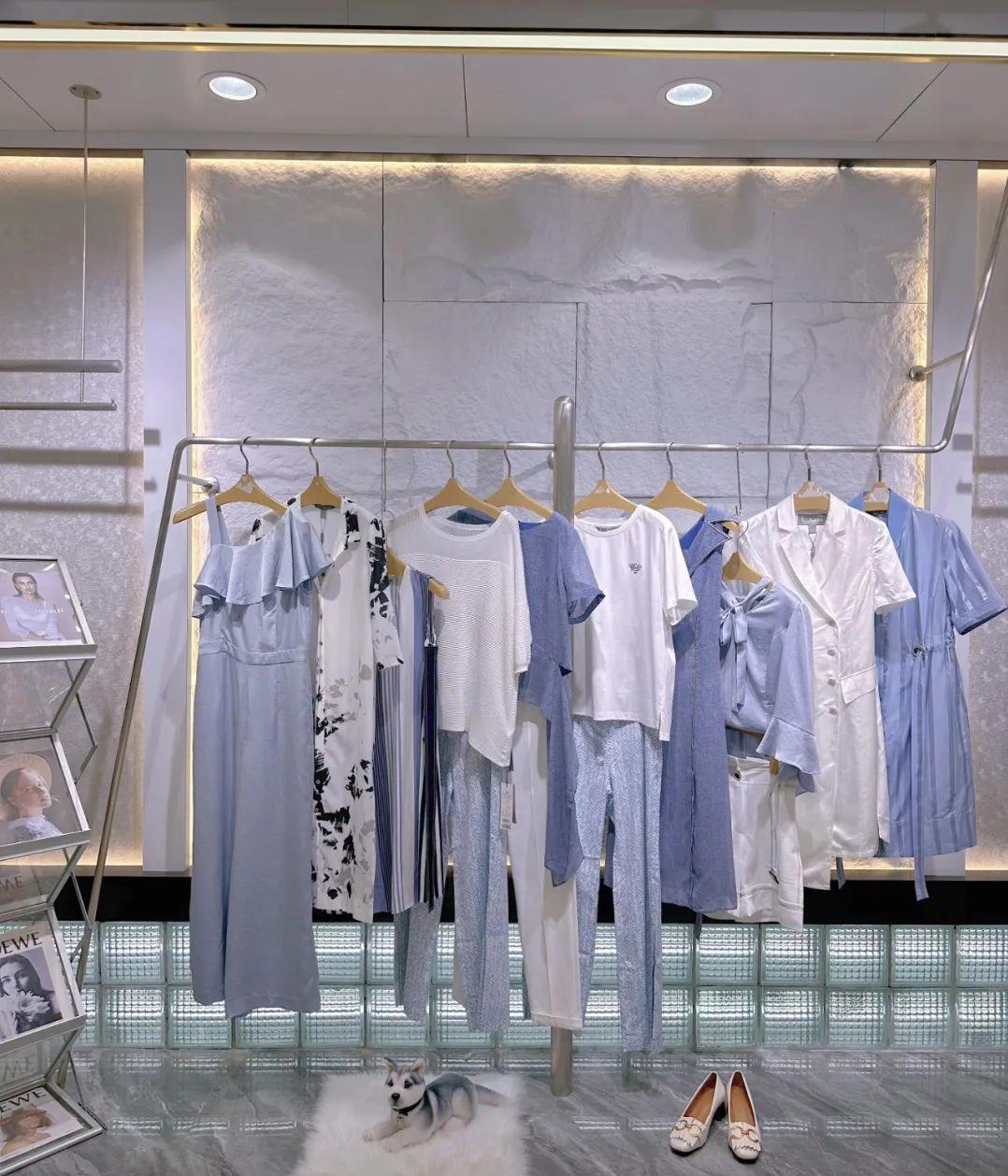 Maixia·露玛莉先2023夏品牌折扣女装桑蚕丝连衣裙上衣T恤裤裙穿搭