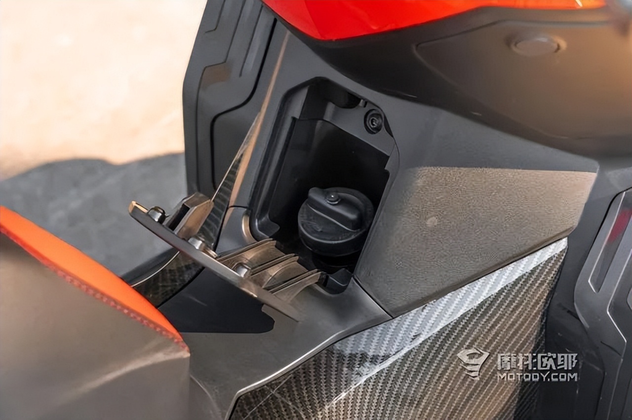 台荣捍卫者tr300t品质如何,台荣捍卫者tr300