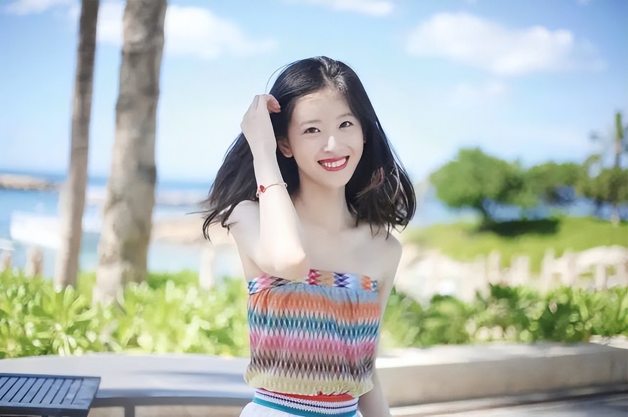 章泽天的成长史,章泽天从小就有野心