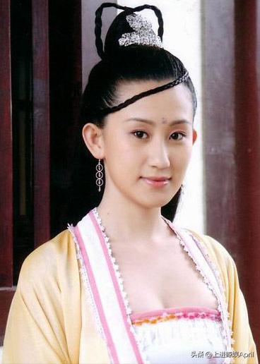 贾静雯荧屏初吻是谁,贾静雯高圆圆虎扑女神