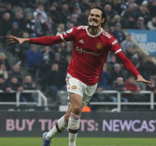 曼联vs利兹联c罗黄牌,曼联vs利物浦c罗黄牌犯规