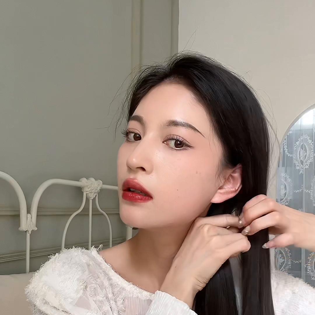 夏天编发麻花辫拳击辫,夏天麻花辫怎么扎好看