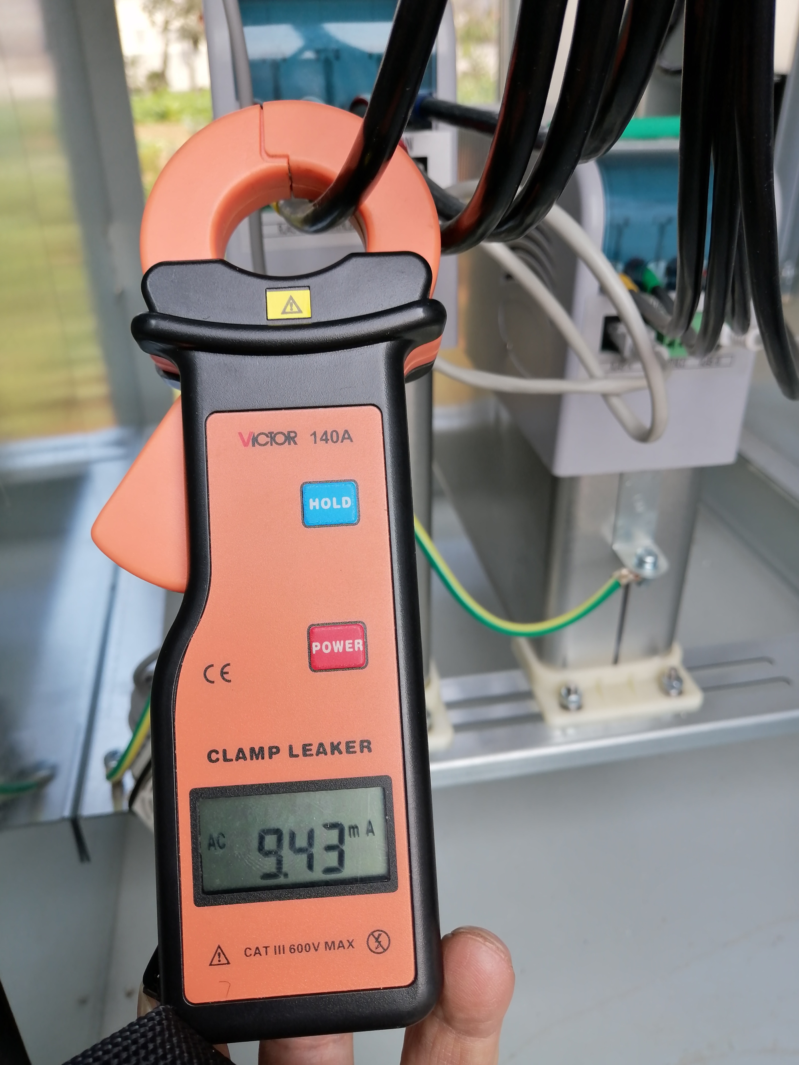 台区线损长期一正一负,台区线损零线带电最新解决办法