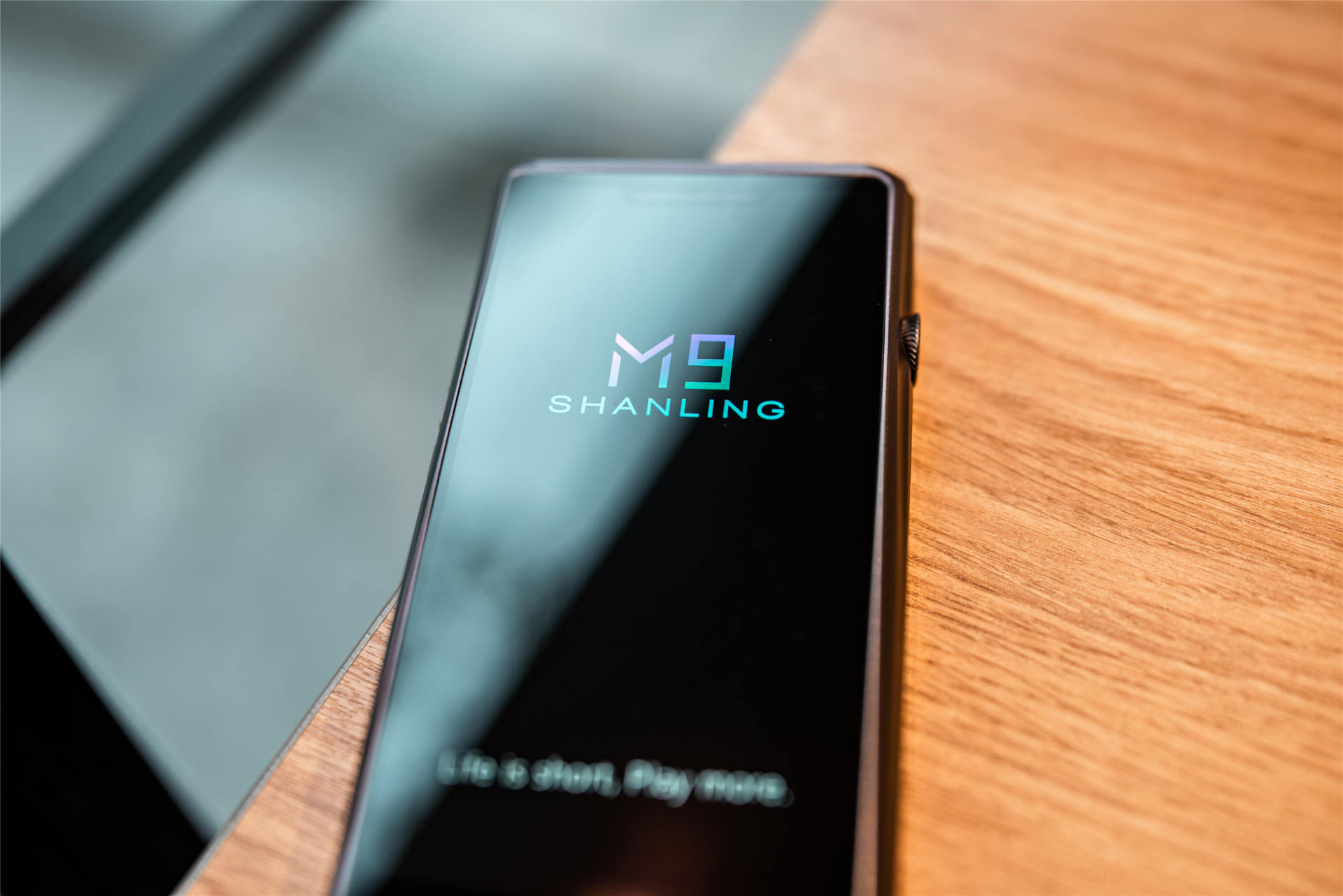 山灵m9播放器深度评测,山灵M9旗舰级便携播放器评测